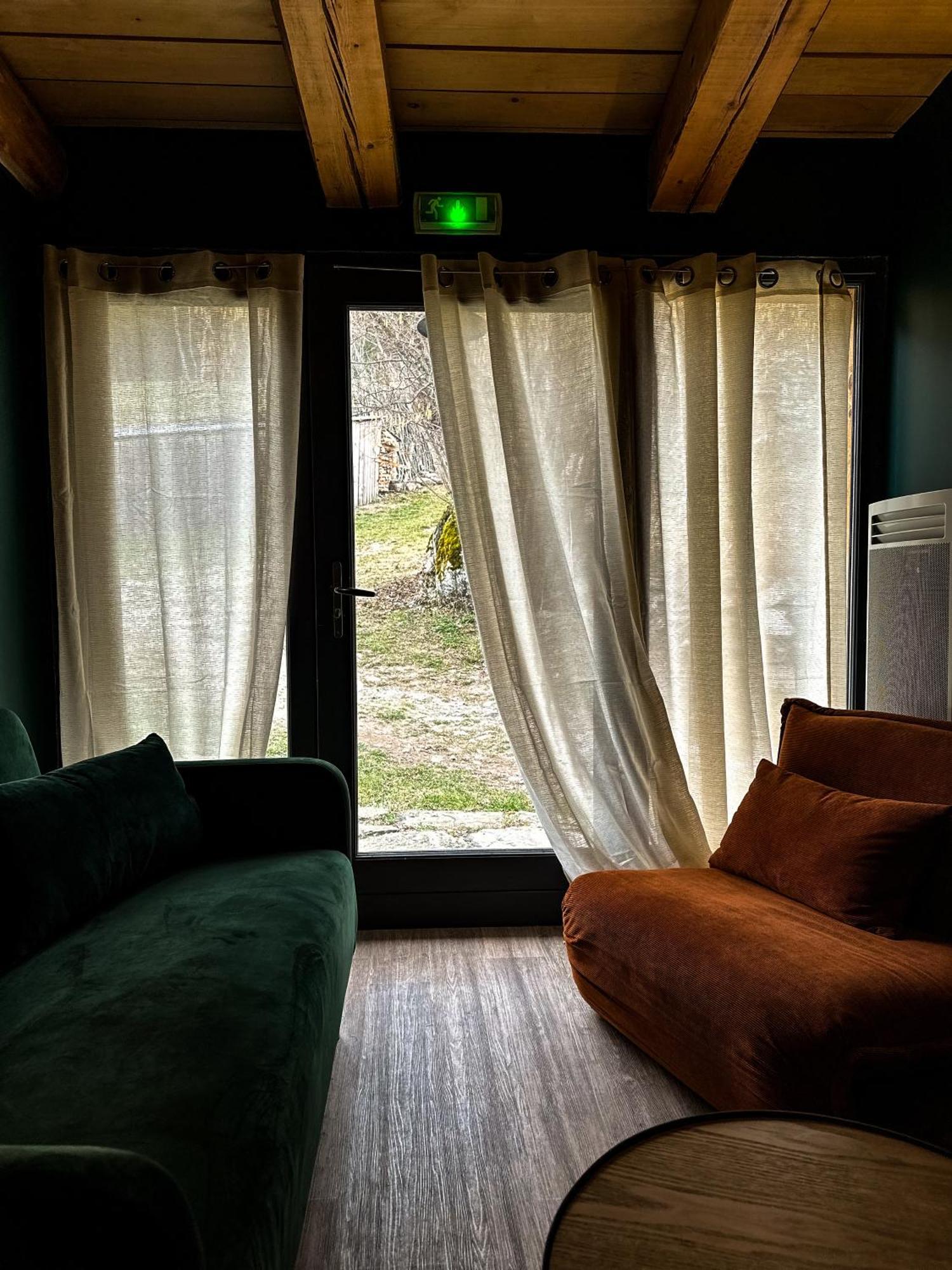 Saint-Julien-Chapteuil La Ferme Du Bien-Etre Bed & Breakfast エクステリア 写真