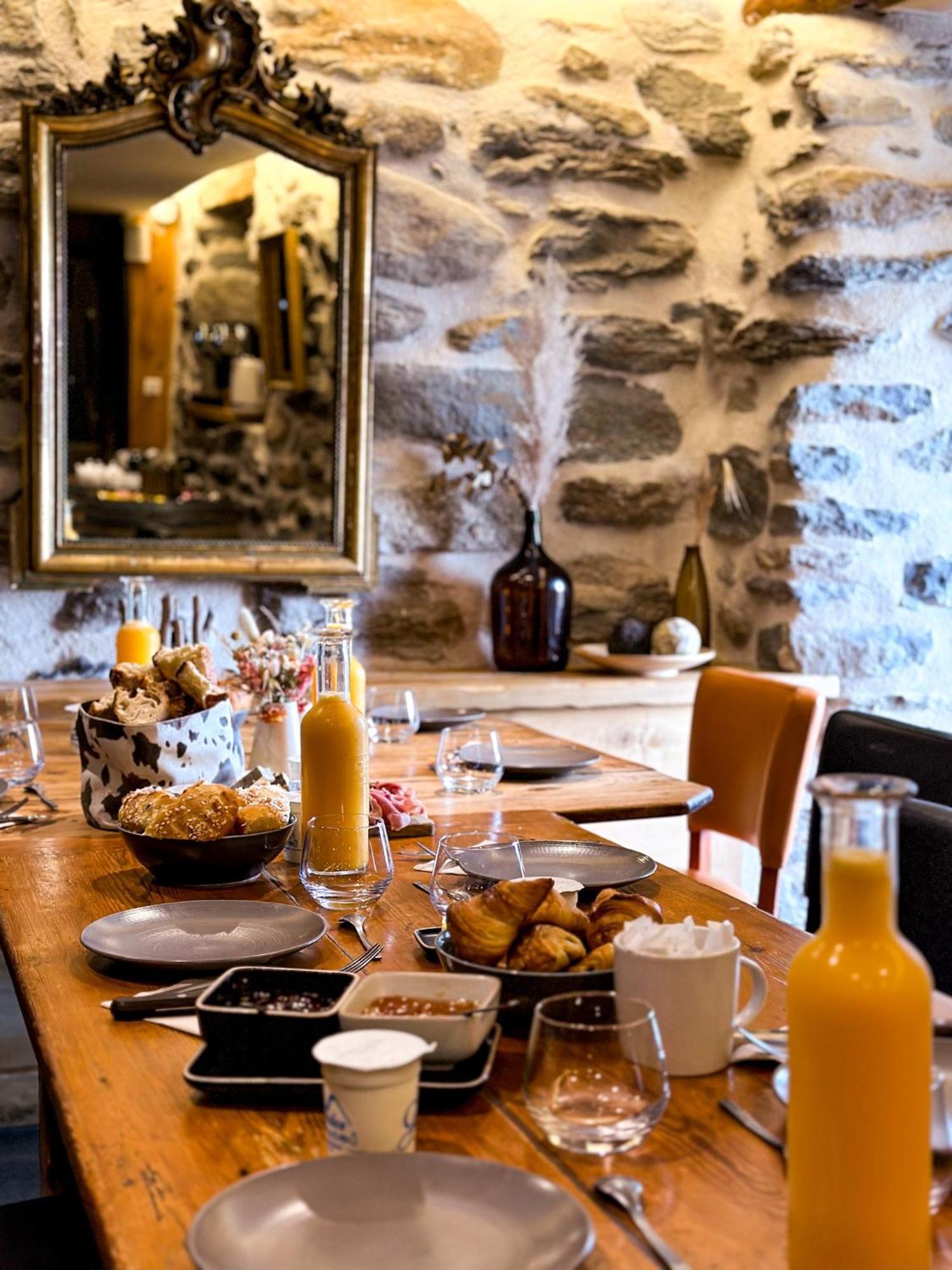 Saint-Julien-Chapteuil La Ferme Du Bien-Etre Bed & Breakfast エクステリア 写真