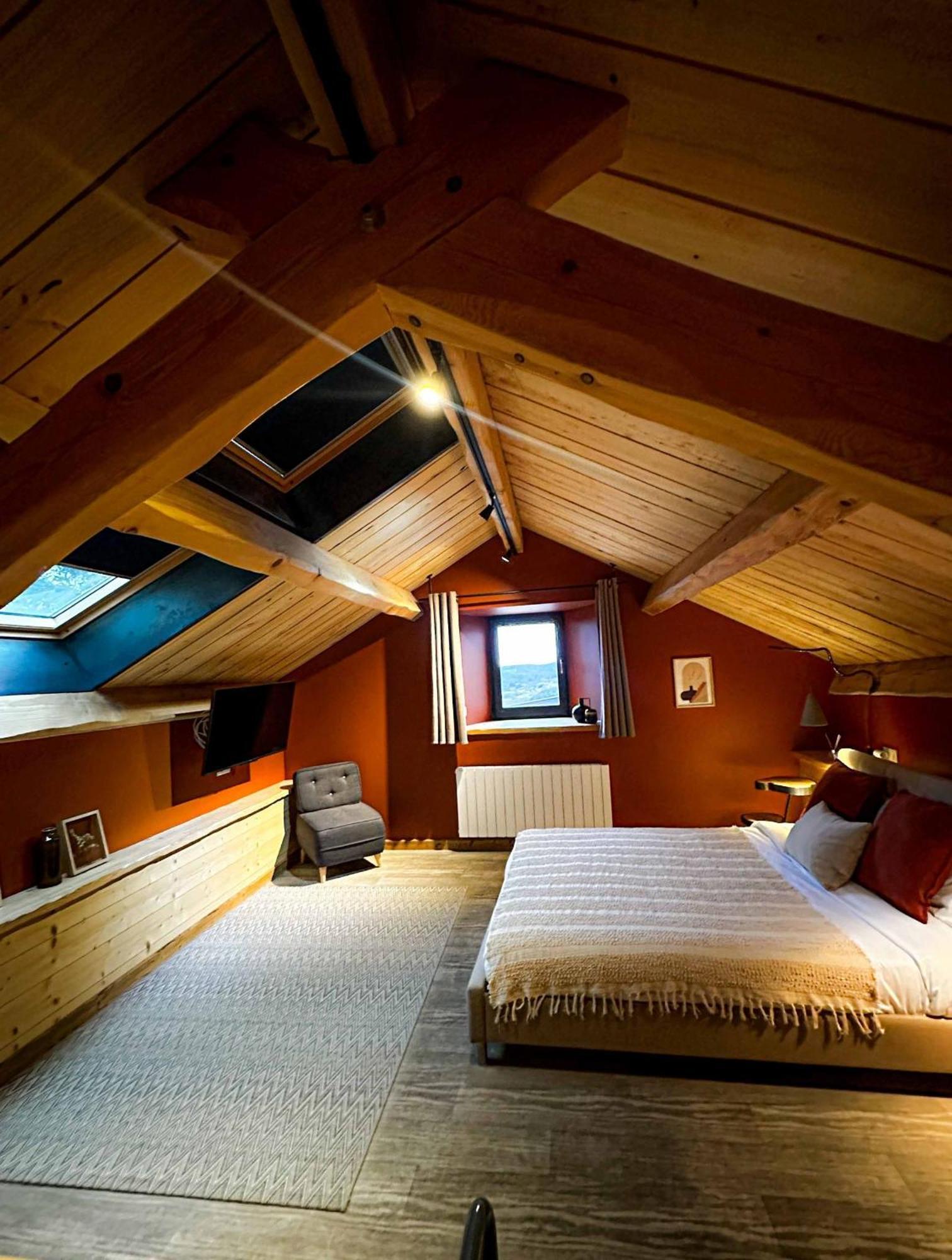 Saint-Julien-Chapteuil La Ferme Du Bien-Etre Bed & Breakfast エクステリア 写真
